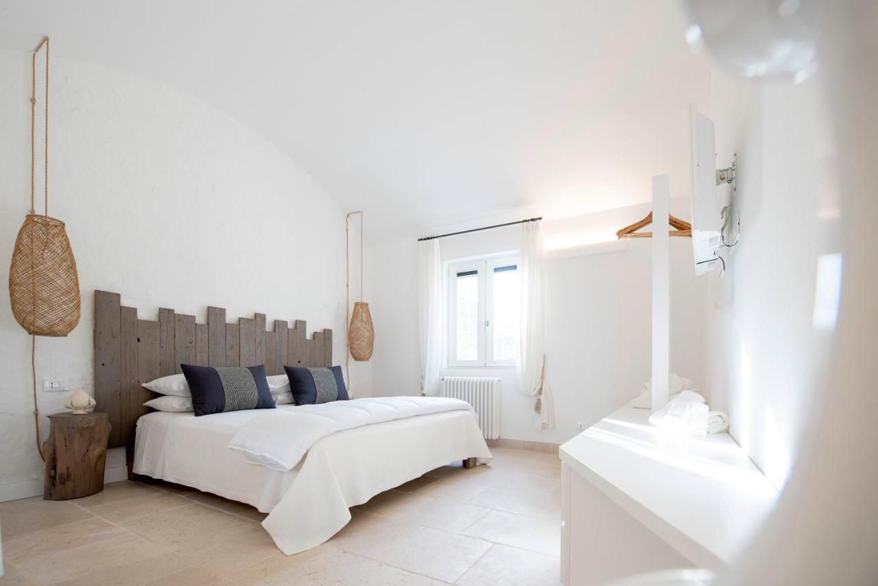 Tenuta Lamia Degli Ulivi - Ostuni Puglia - Ancient Lamia And Modern Villa エクステリア 写真